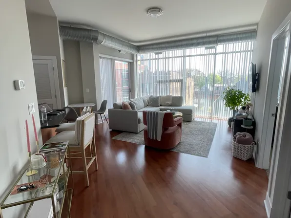 2000 N Milwaukee Ave APT 305, Chicago, IL 60647