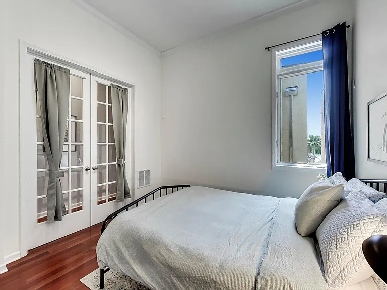 1417 W Chicago Ave #3 — Photo 12