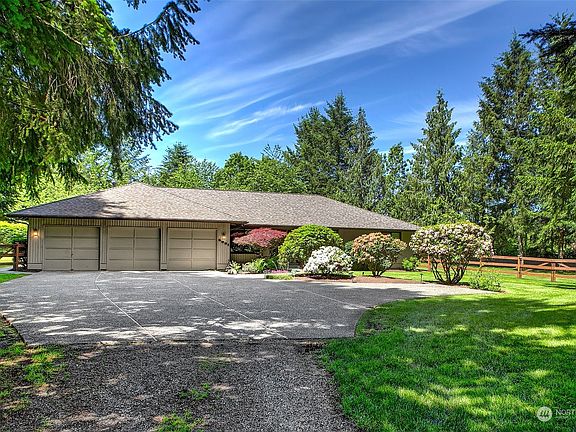 3rd image of 4651 332nd Avenue SE
