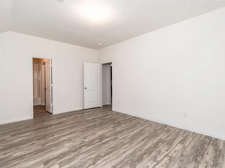 4203 Richmeadow Dr — Photo 8