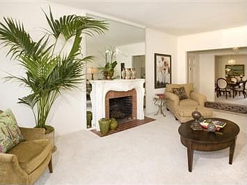 3rd image of 80 Parkwood Dr