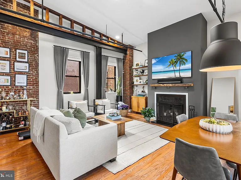 205 N 4th St #11-F5 — Photo 9