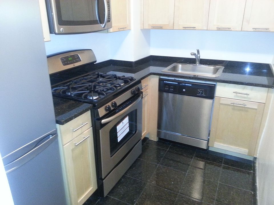 1st image of 236 E 36th St APT Ld