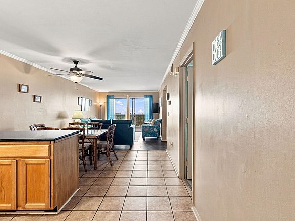 3rd image of 4800 N Ocean Blvd. #C-1