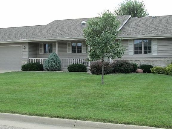 3rd image of 3821 Galaxy Dr #2
