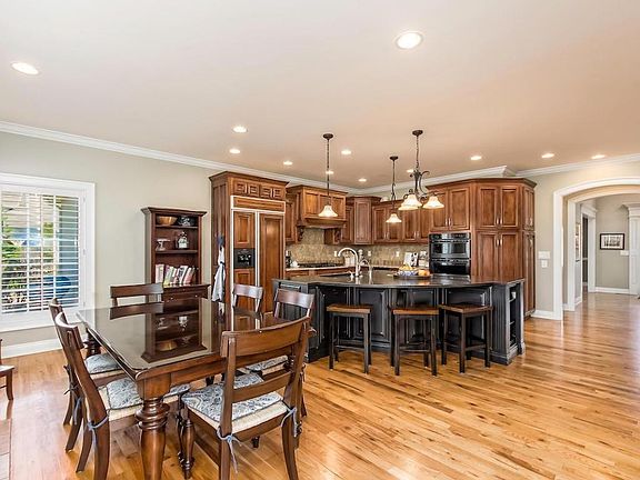 5th image of 10690 Eckington Dr