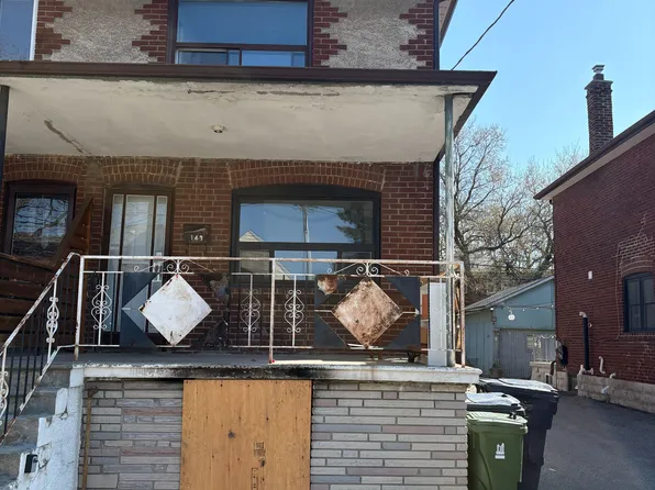 149 Atlas Ave, Toronto, ON M6C 3P4