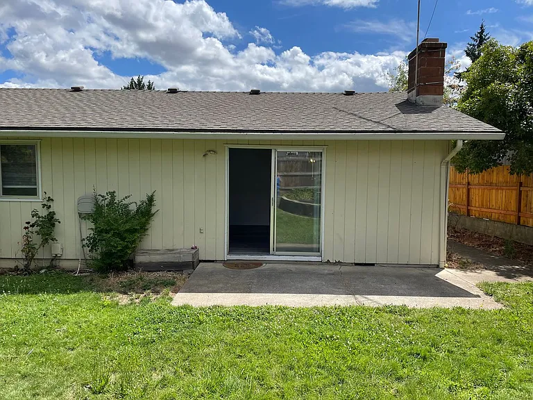 581 N Wexford Cir — Photo 23