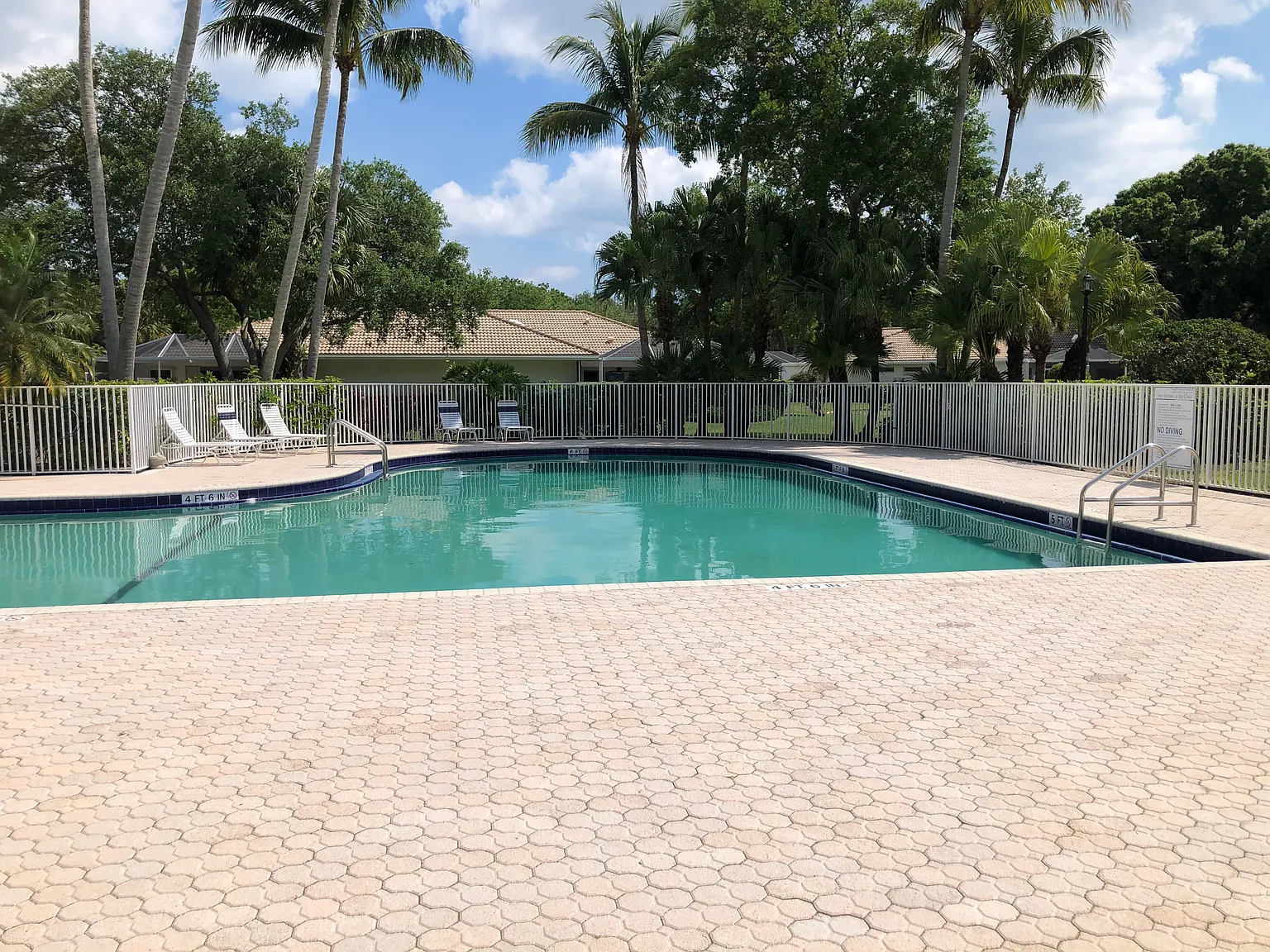 2 bed, 1140 sqft, $3,200 — Photo 1