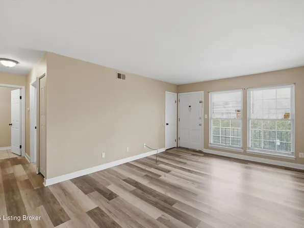 1972 Goldsmith Ln APT 4, Louisville, KY 40218