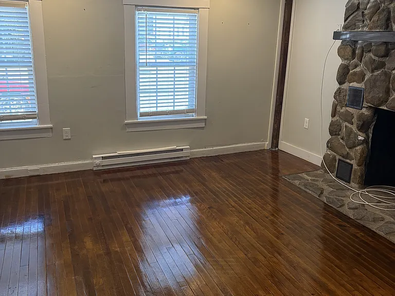 868 Main St #1 — Photo 2