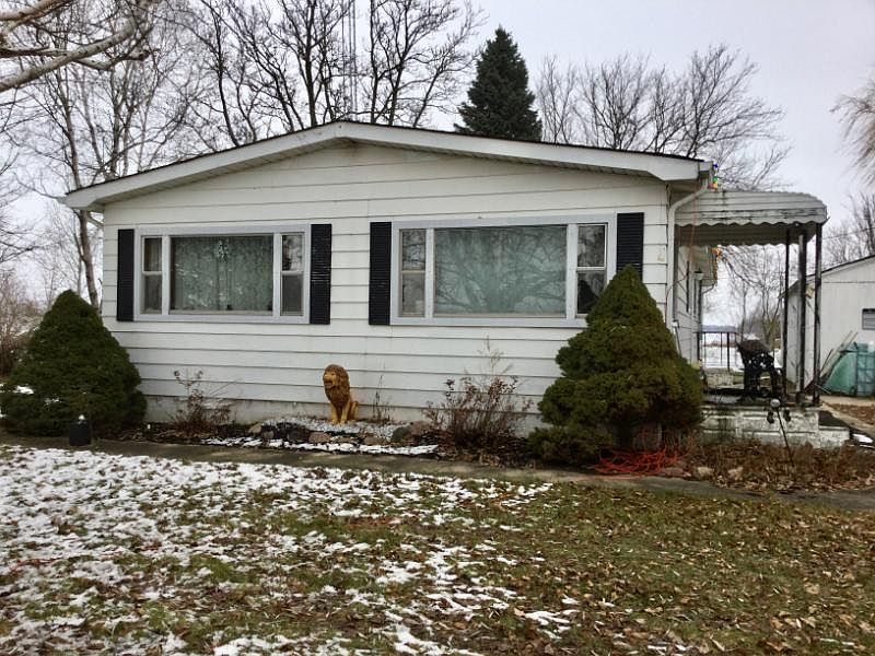 4125 Deckerville Rd, Deckerville, MI 48427 | Zillow