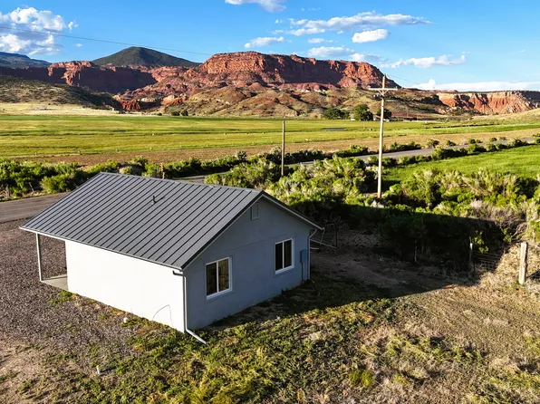 890 E Hatchery Rd, Torrey, UT 84775