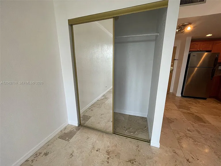 700 Biltmore Way #414 — Photo 5