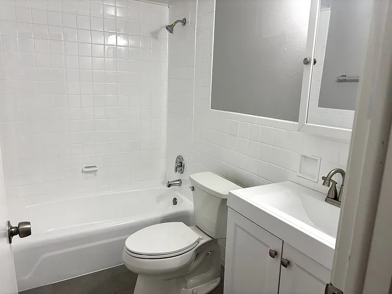 7712 S Harlem Ave #2C — Photo 7