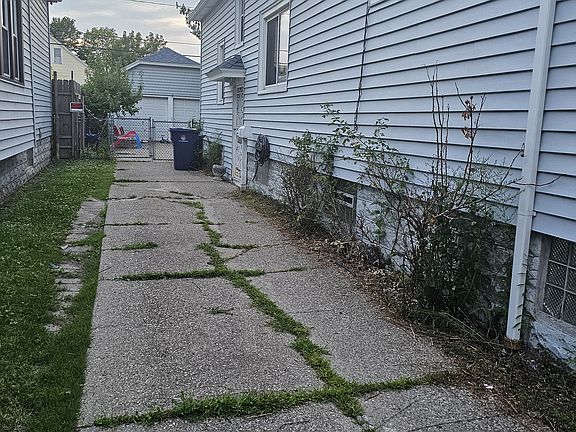 2nd image of 58 Wright Ave #1