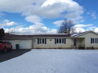 1860 Plank Rd, Webster, NY 14580