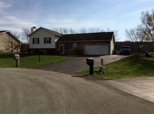 197 Ajit Rd, Friedens, PA 15541