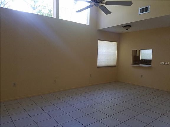 5th image of 5031 Village Gardens Dr