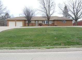 3121 Edgewater Dr, Pekin, IL