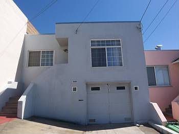 1st image of 315 Bridgeview Dr