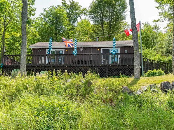 40 Hide Away Ln, Crossburn, NS B0R 1H0
