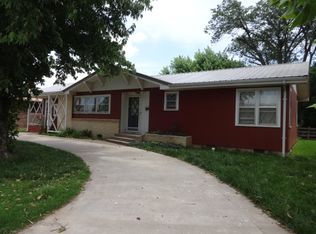 1400 Kay Ave, Cherokee, OK 73728