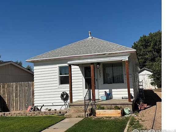 2nd image of 223 N 8th Ave