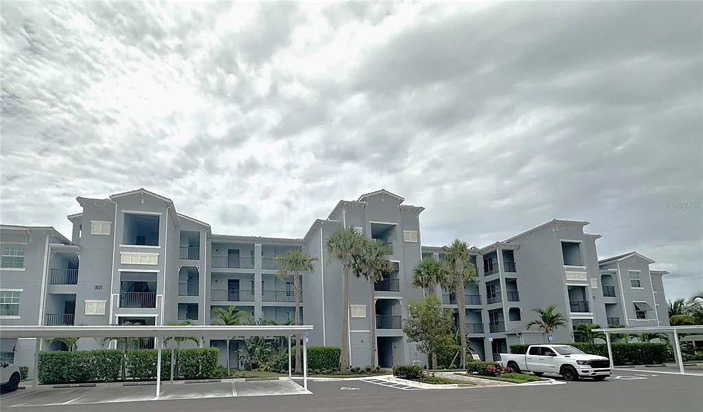 2 bed, 2.0 bath, 1120 sqft, $6,000 — Photo 2