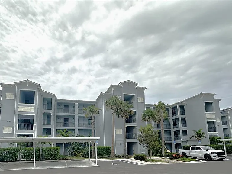 14121 Heritage Landing Blvd #743 — Photo 2