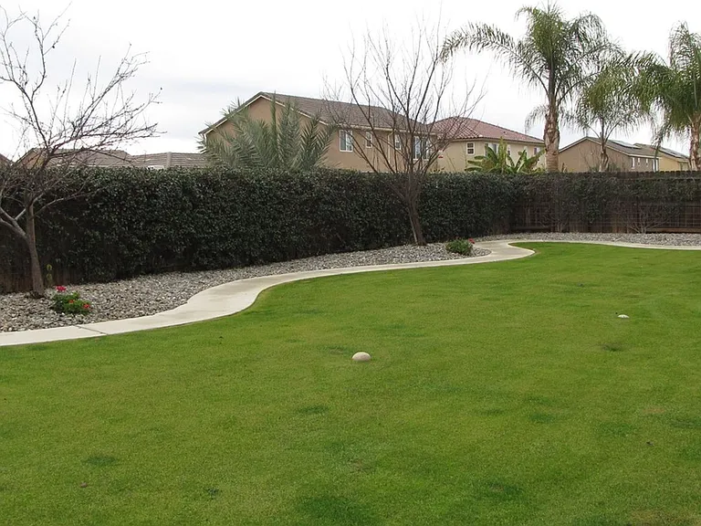15645 Calabria Ct — Photo 19