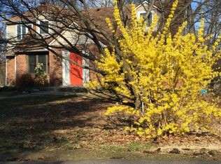 12 Pinecrest Rd FLOOR 2, New Paltz, NY 12561