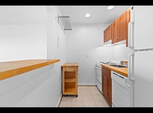 3101 S Manchester St APT 903, Falls Church, VA 22044