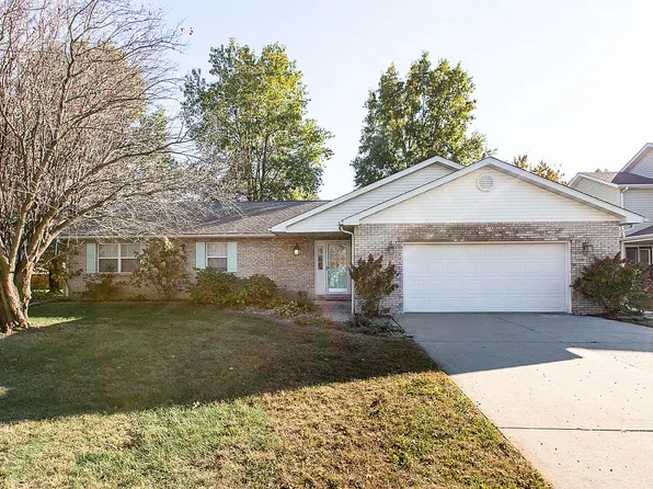 915 Dere Bere Dr, Mascoutah, IL 62258