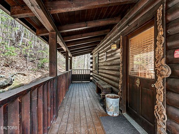 4th image of 2938 Lightfoot Way