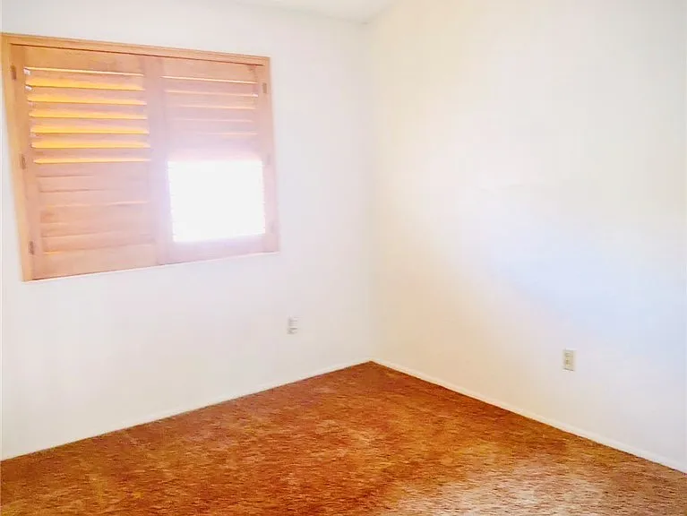 8405 Justine Ct — Photo 33
