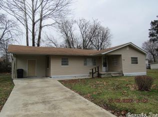 716 Walnut St, Conway, AR 72032