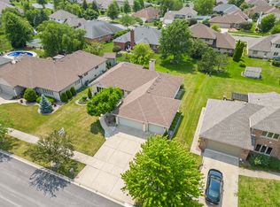 17630 Olivia Ln, Orland Park, IL 60467