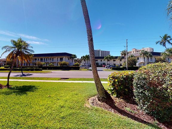 4th image of 190 N Collier Blvd #4