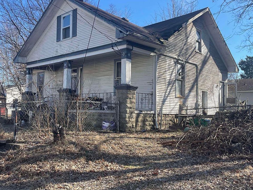 2nd image of 223 Taylor Ave