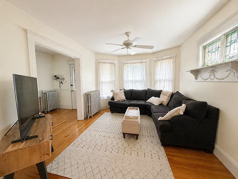 26 Burton St — Photo 13