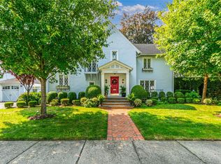106 Salisbury Ave, Garden City, NY 11530