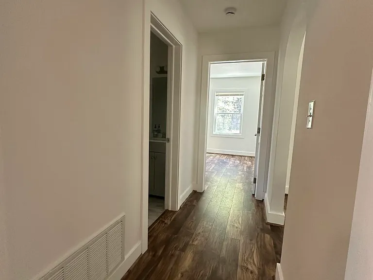 2411 S 5th St — Photo 13