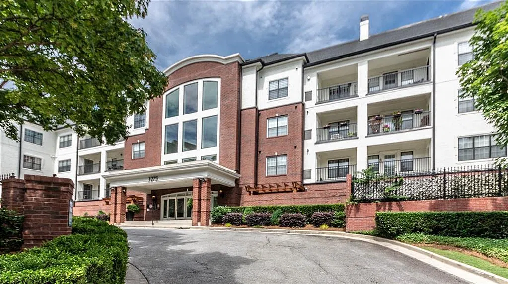 2 bed, 2.5 bath, 1740 sqft, $2,950 — Photo 1