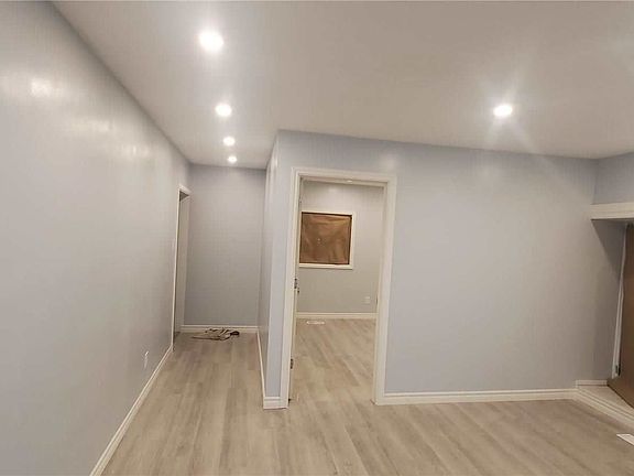 4th image of 259 Phelan St