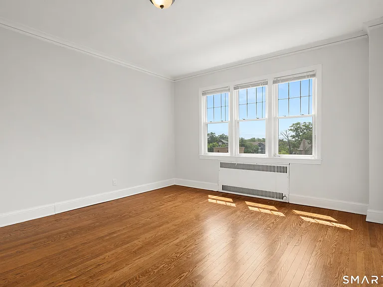 6 Highland St #B2 — Photo 24
