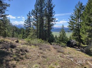 18 Sarah Way, Cascade, ID 83611