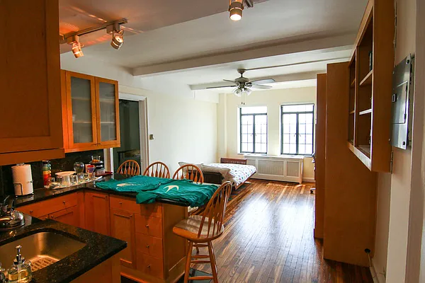 Rented by Target Realty Group | media 20