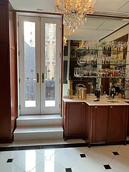 Rented by R New York