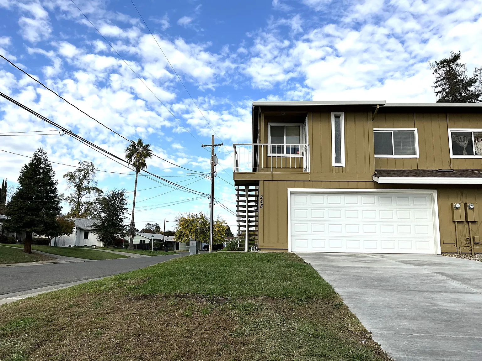 248 Grape St photo 1